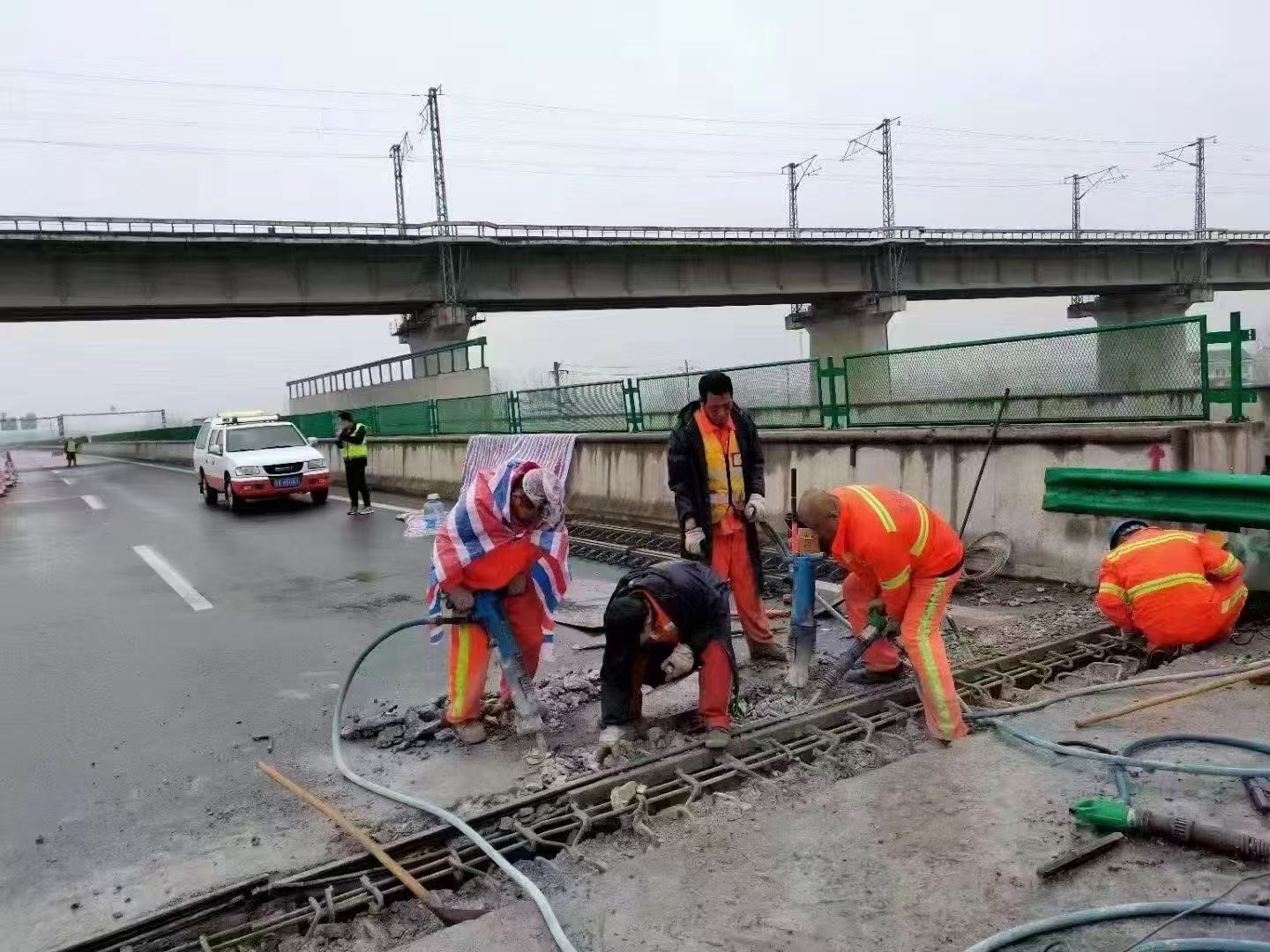 龙岗桥梁伸缩缝抢修料